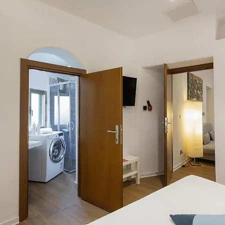 Family Flat In The Center By Wonderful Italy דירה ג'נובה